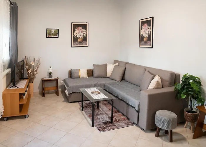 Katherine Appartement Eleousa